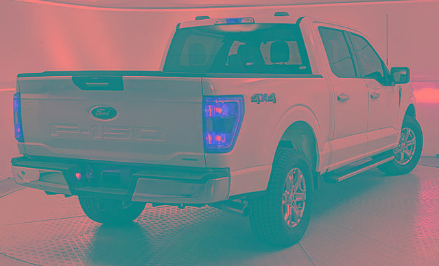 Certified 2022 Ford F150 XLT w/ Equipment Group 301A Mid image 3