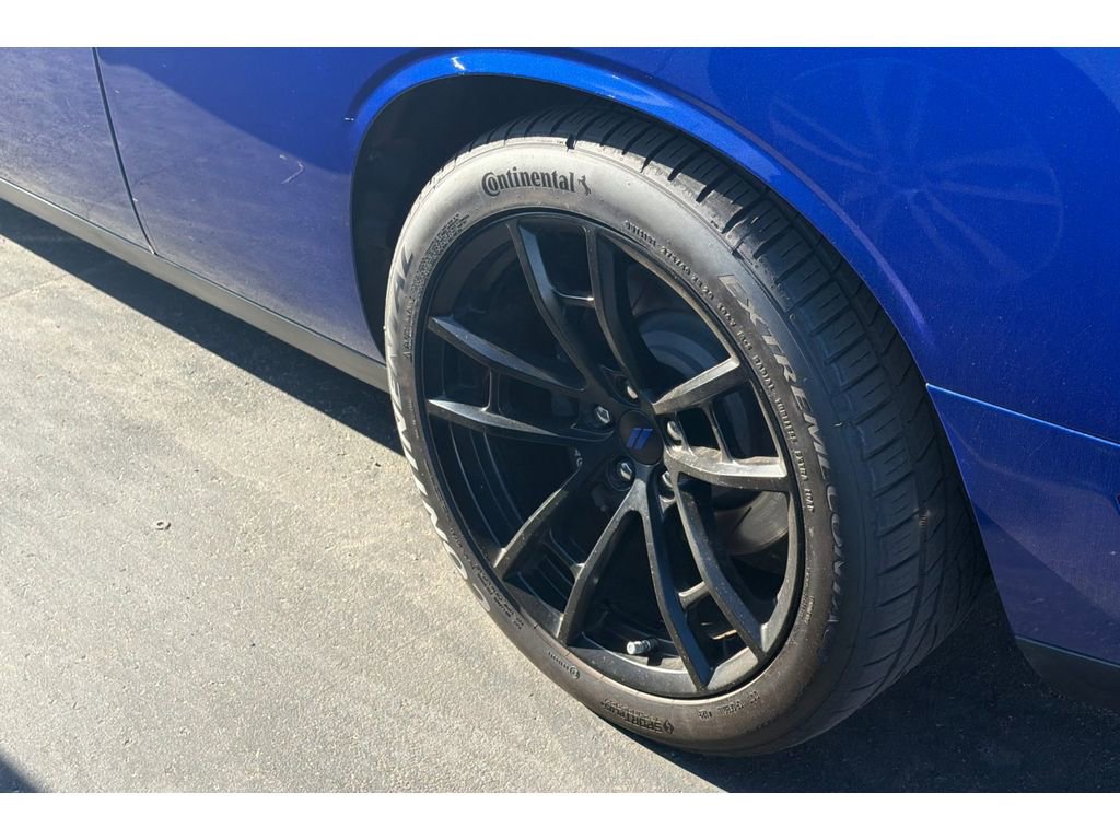 Used 2019 Dodge Challenger R/T Scat Pack w/ Shaker Package RWD image 4