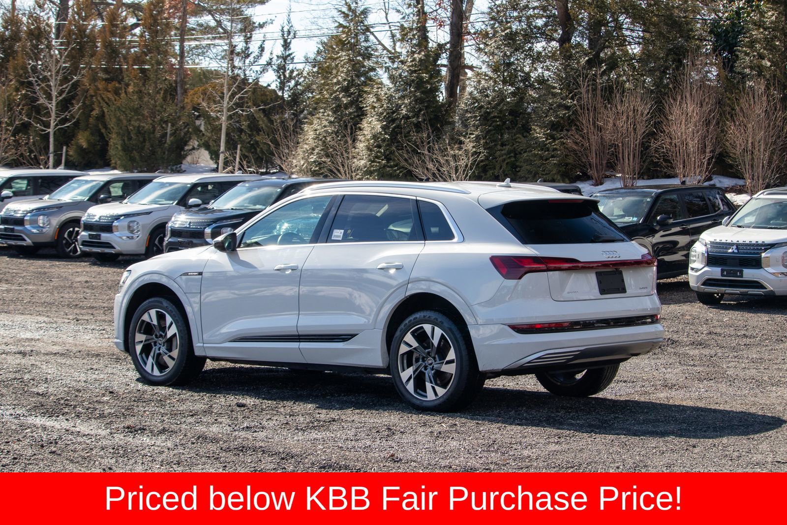 Used 2021 Audi e-tron Premium image 4