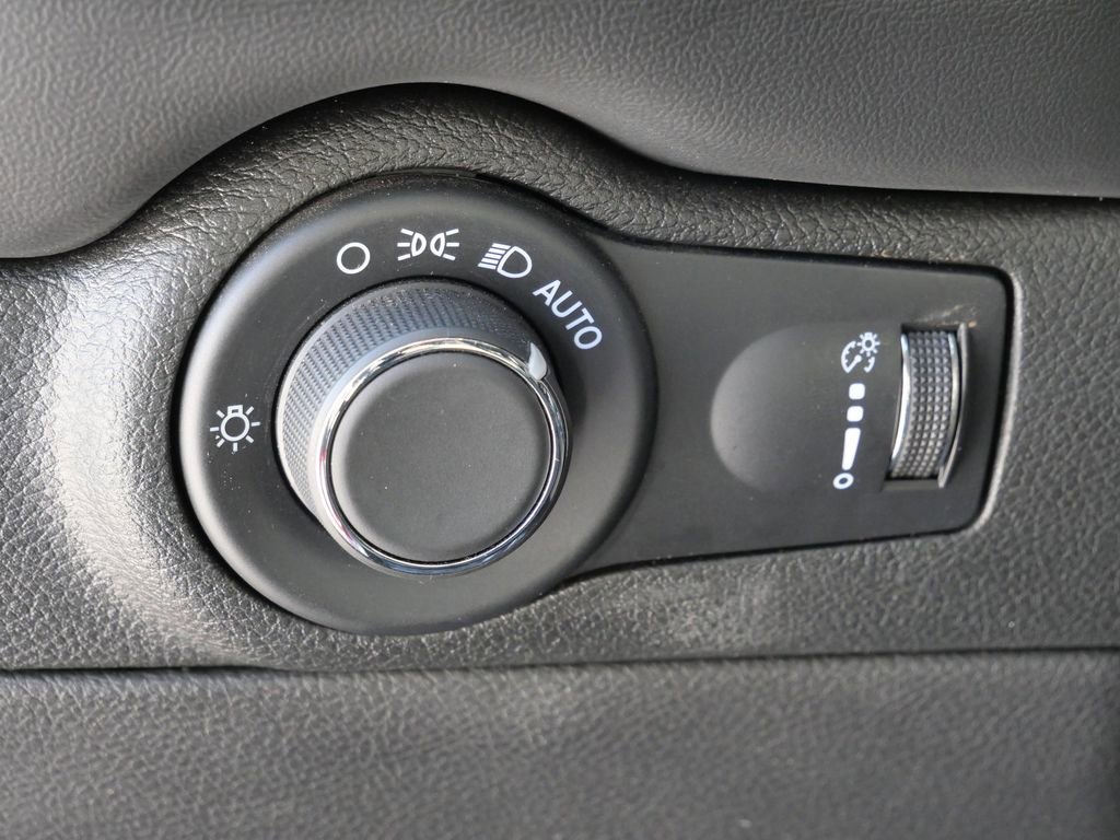 Used 2024 Dodge Durango R/T image 35