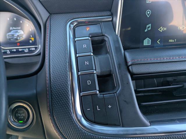 Used 2023 Chevrolet Suburban RST image 12