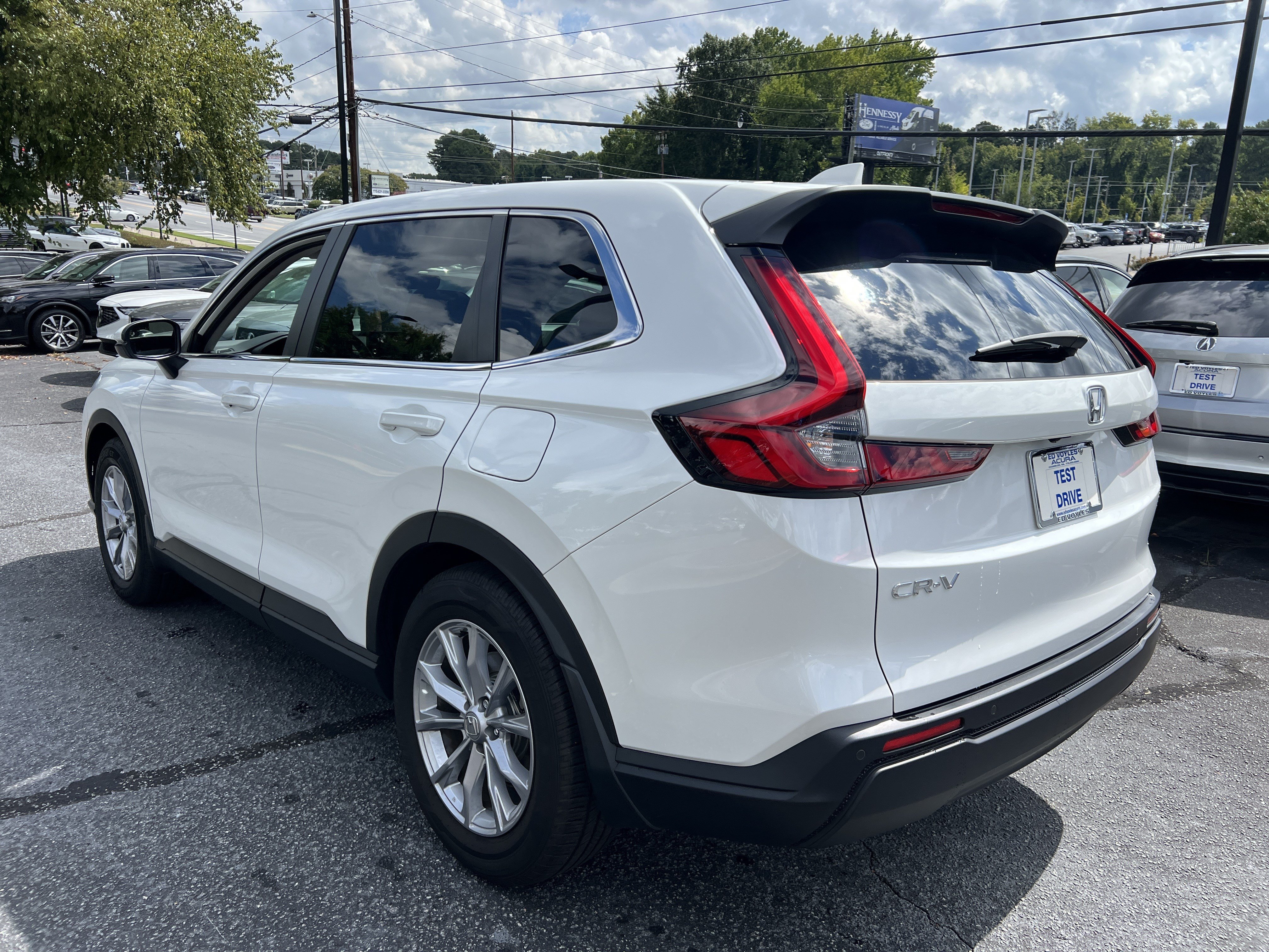 Used 2025 Honda CR-V EX-L image 3
