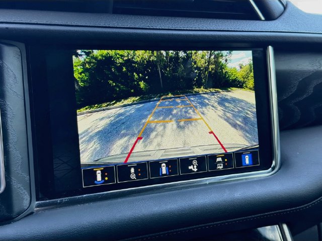 Used 2024 GMC Yukon Denali AWD/4WD image 35