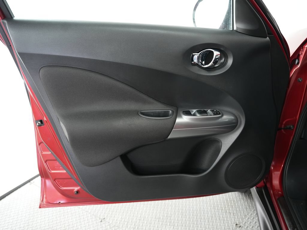 Used 2011 Nissan Juke SL w/ Sport Pkg AWD/4WD image 35