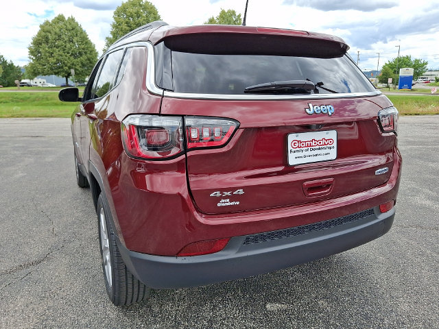 Certified 2022 Jeep Compass Latitude w/ Convenience Group AWD/4WD image 8