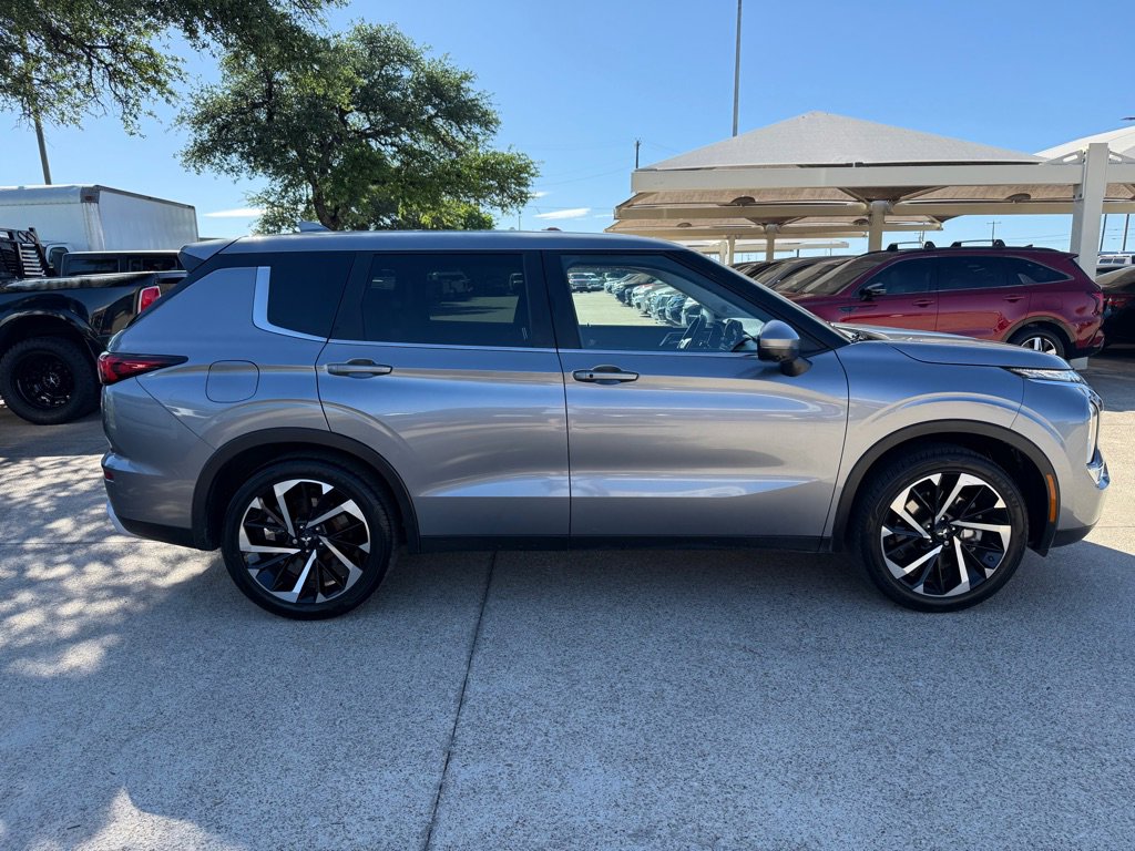 Used 2022 Mitsubishi Outlander SE FWD image 8