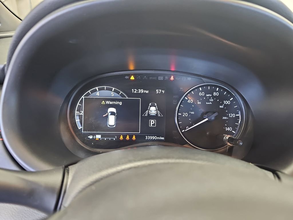 Used 2022 Nissan Kicks SR w/ Premium Package FWD image 18