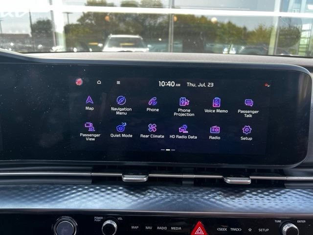 Certified 2022 Kia Carnival SX Prestige FWD image 16