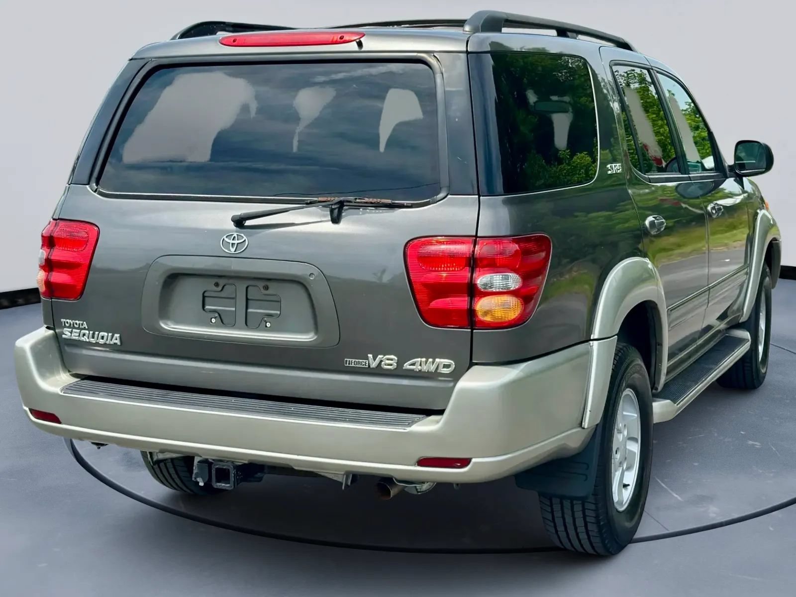 Used 2003 Toyota Sequoia SR5 AWD/4WD image 8