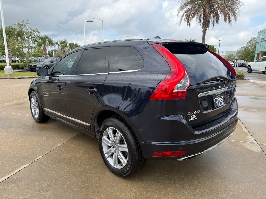 Used 2016 Volvo XC60 T6 w/ Climate Package image 3