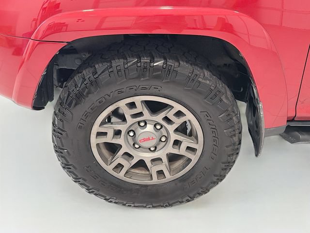 Certified 2019 Toyota 4Runner TRD Off-Road AWD/4WD image 21