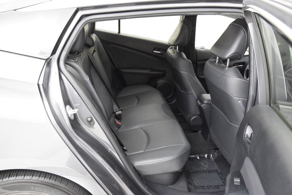 Used 2020 Toyota Prius Prime XLE FWD image 17