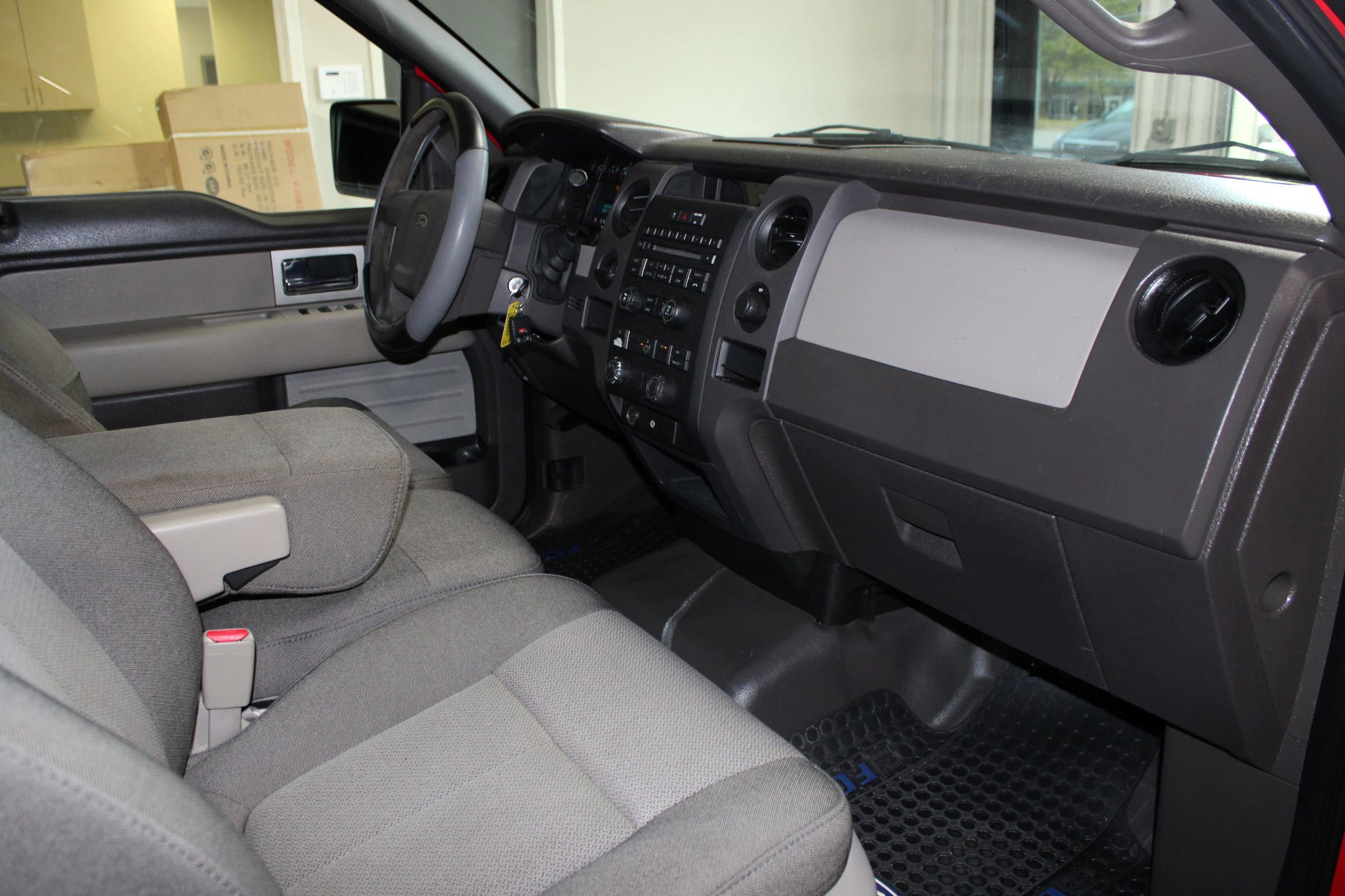 Used 2010 Ford F150 STX image 20