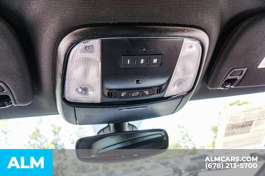 Used 2025 Dodge Durango GT RWD image 36
