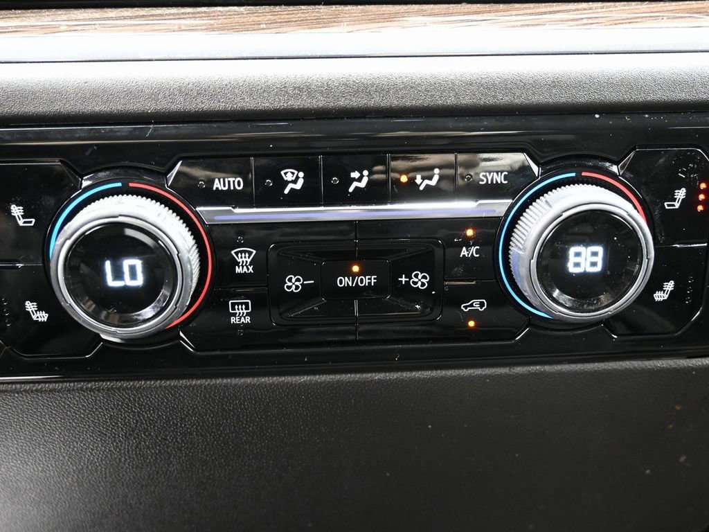 Used 2024 Chevrolet Silverado 1500 LT image 29