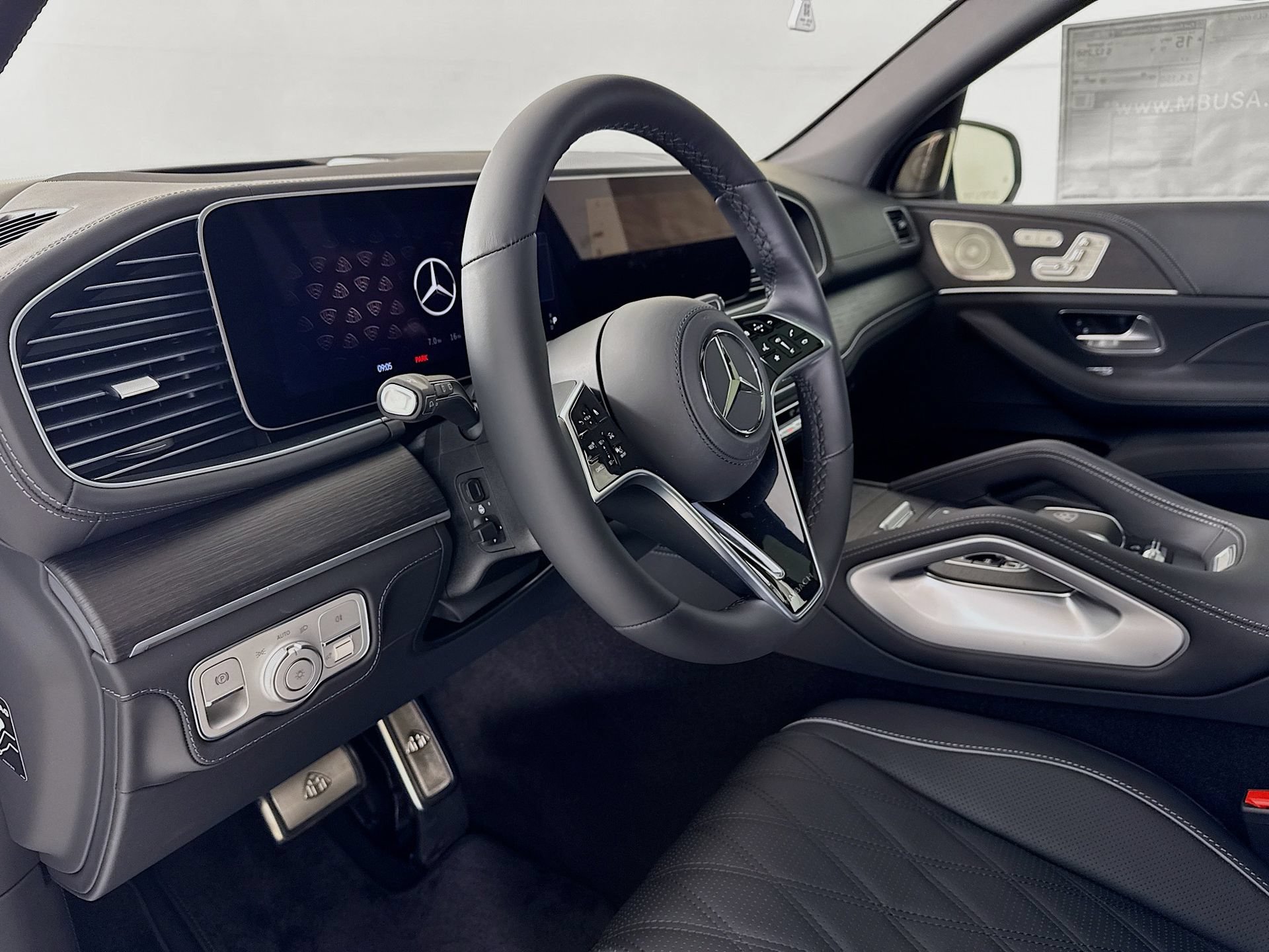 New 2026 Mercedes-Benz Maybach GLS 600 4MATIC image 10
