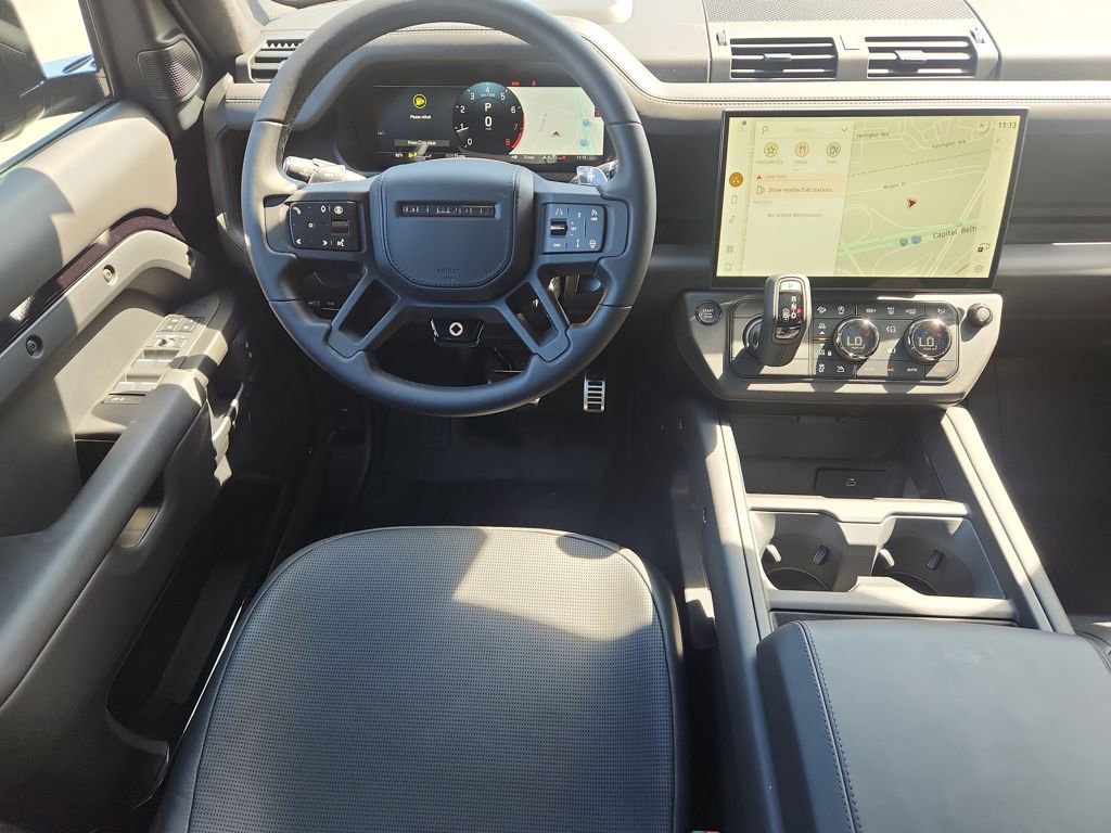 New 2026 Land Rover Defender 110 OCTA image 4