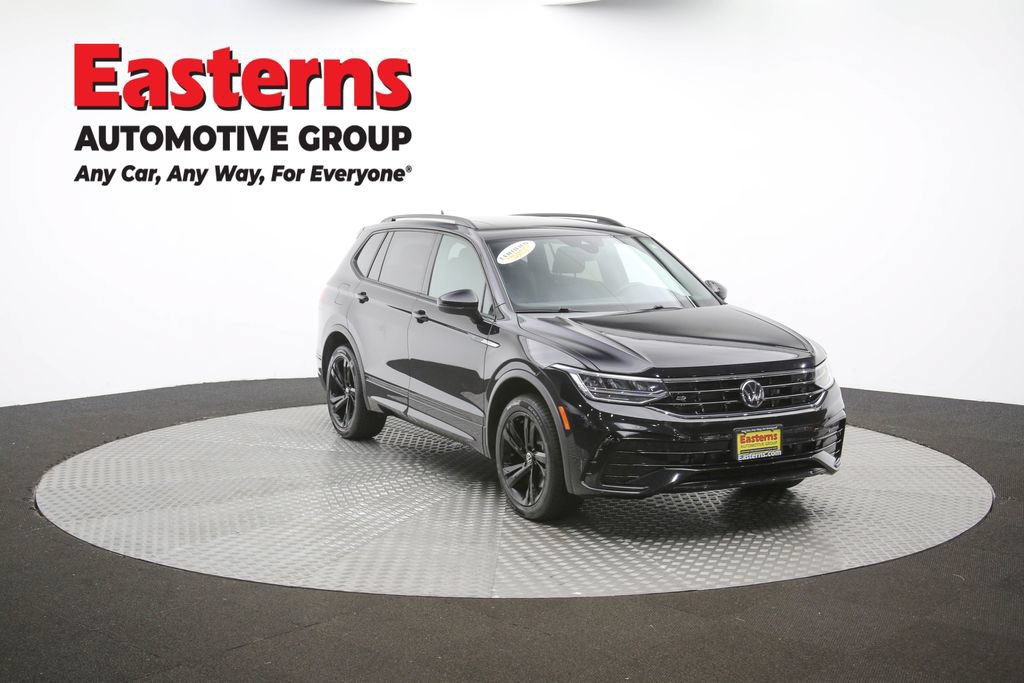 Used 2024 Volkswagen Tiguan SE R-Line AWD/4WD image 37