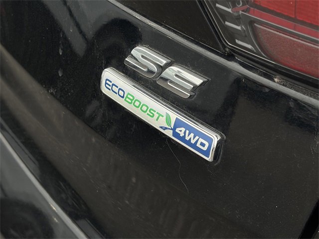 Used 2018 Ford Escape SE w/ SE Sport Appearance Package image 6