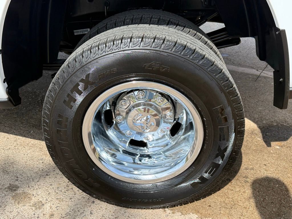 Used 2024 RAM 3500 Tradesman w/ Chrome Appearance Group image 19