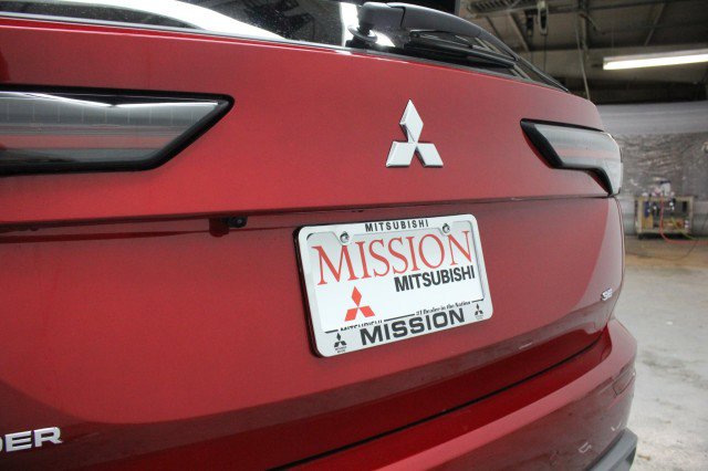 New 2026 Mitsubishi Outlander SE image 4