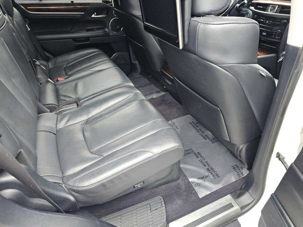 Used 2017 Lexus LX 570 4WD w/ Luxury Package image 30