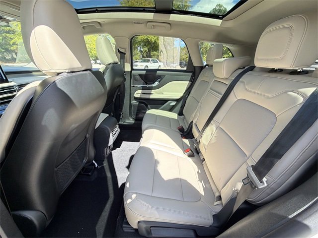 New 2026 Lincoln Corsair Premiere image 23