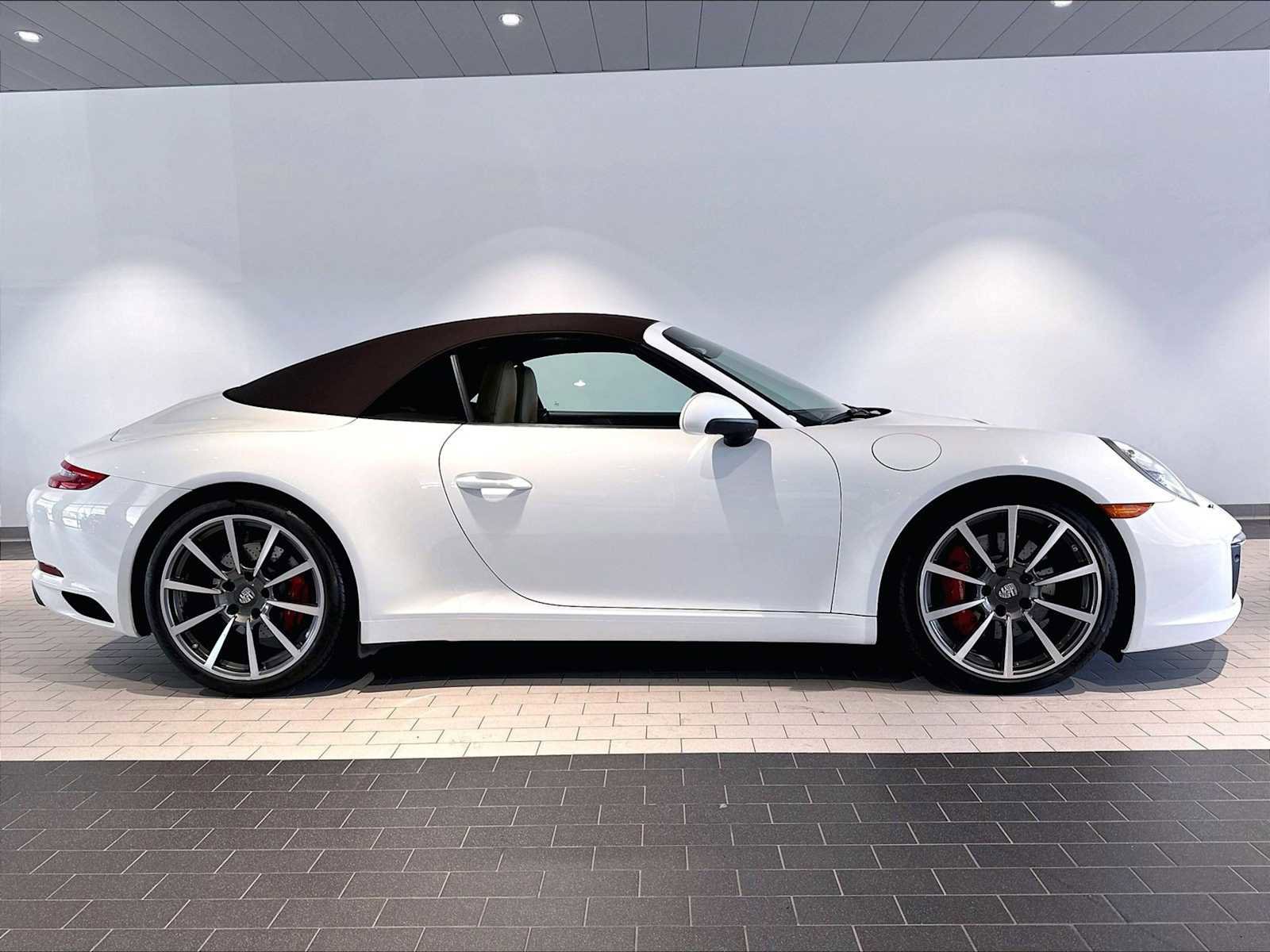 Used 2017 Porsche 911 Carrera S RWD image 11