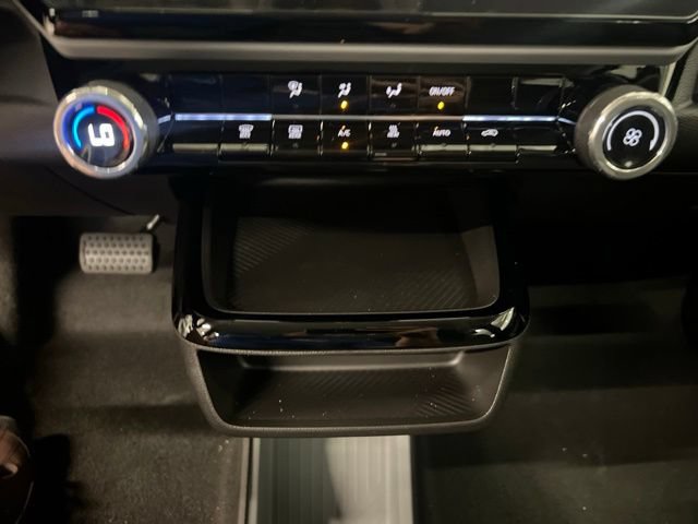 New 2027 Chevrolet Bolt LT FWD image 19
