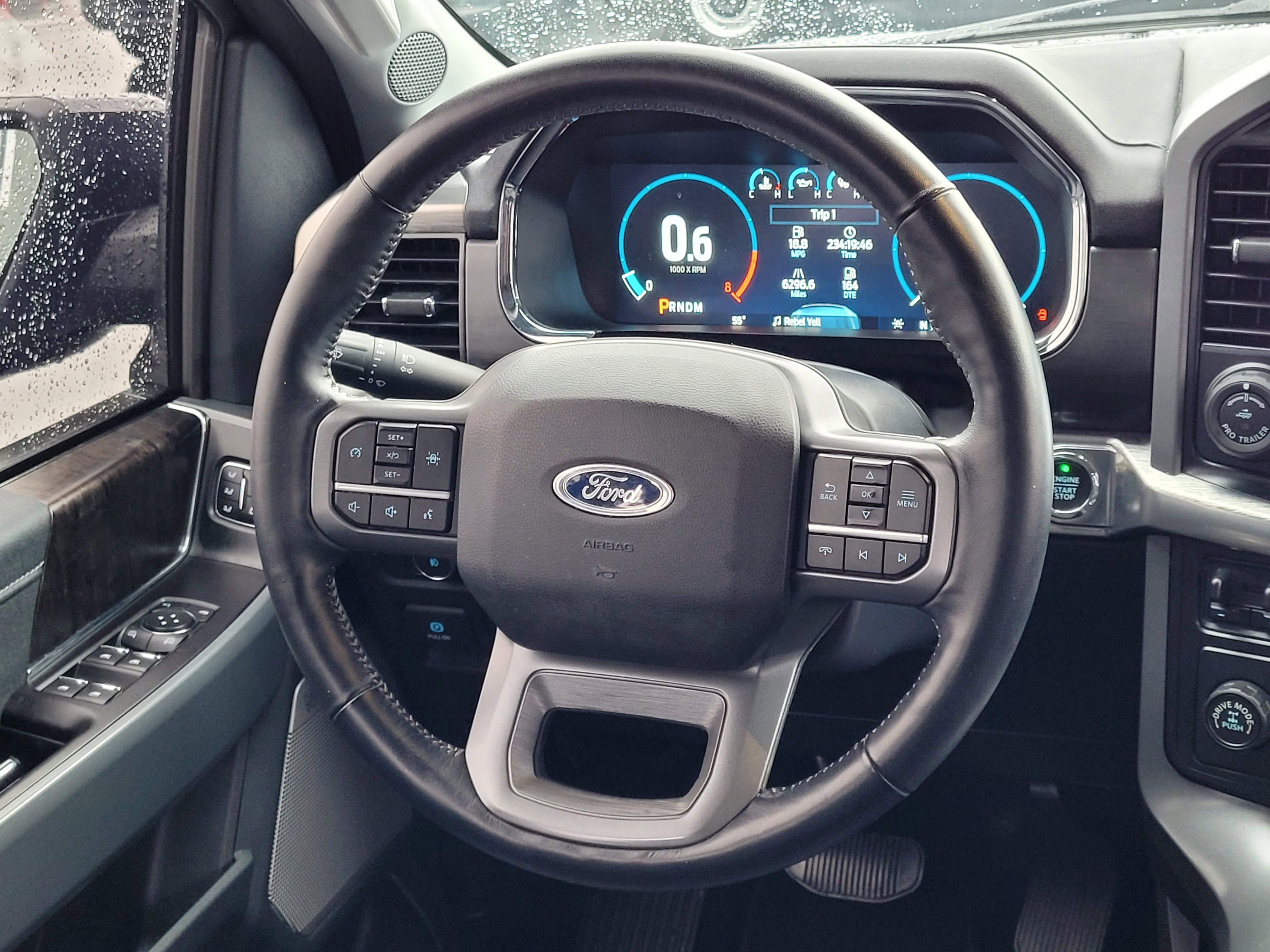 Used 2021 Ford F150 Lariat w/ Trailer Tow Package image 12