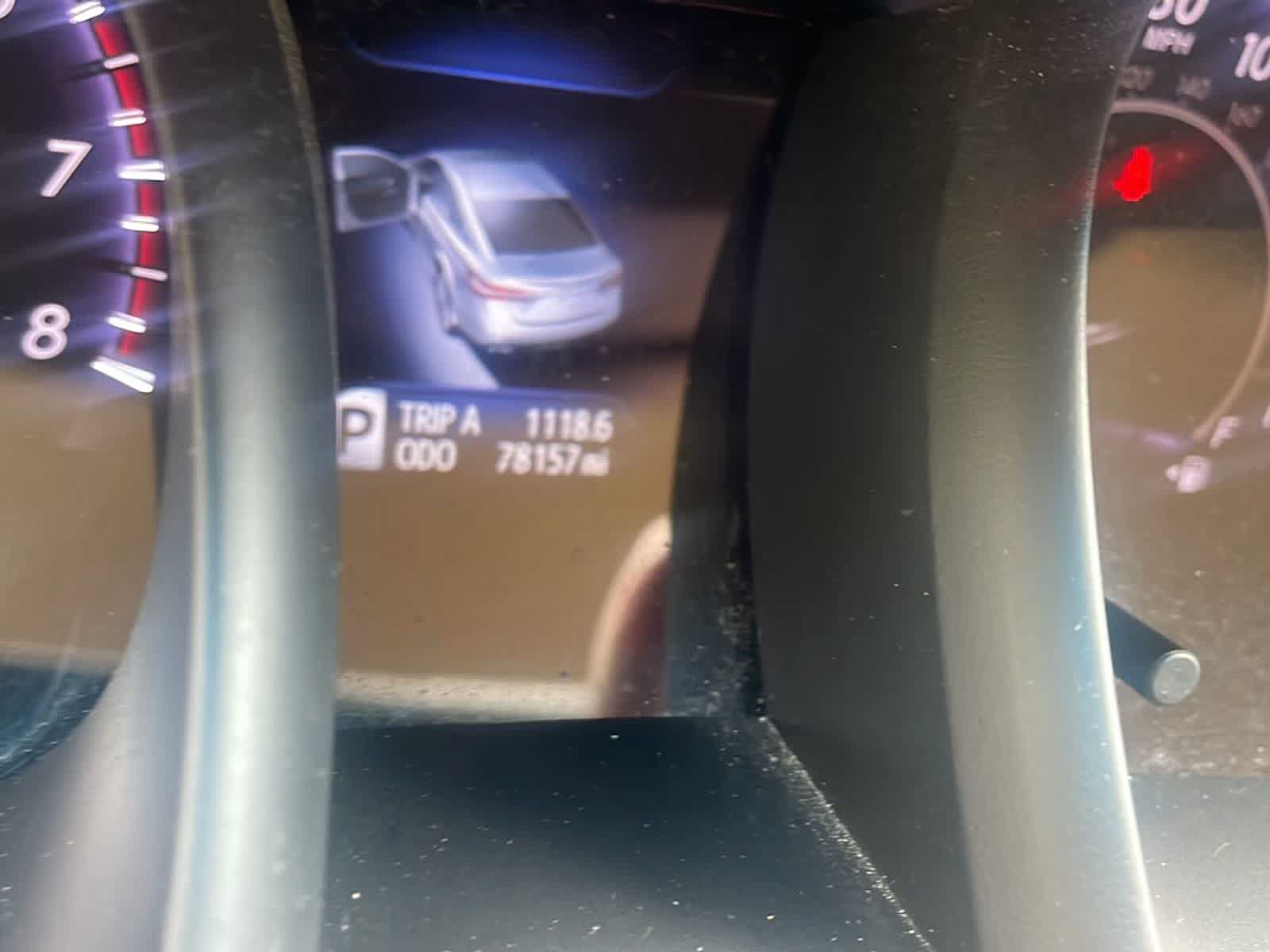 Used 2016 Toyota Avalon XLE FWD image 3