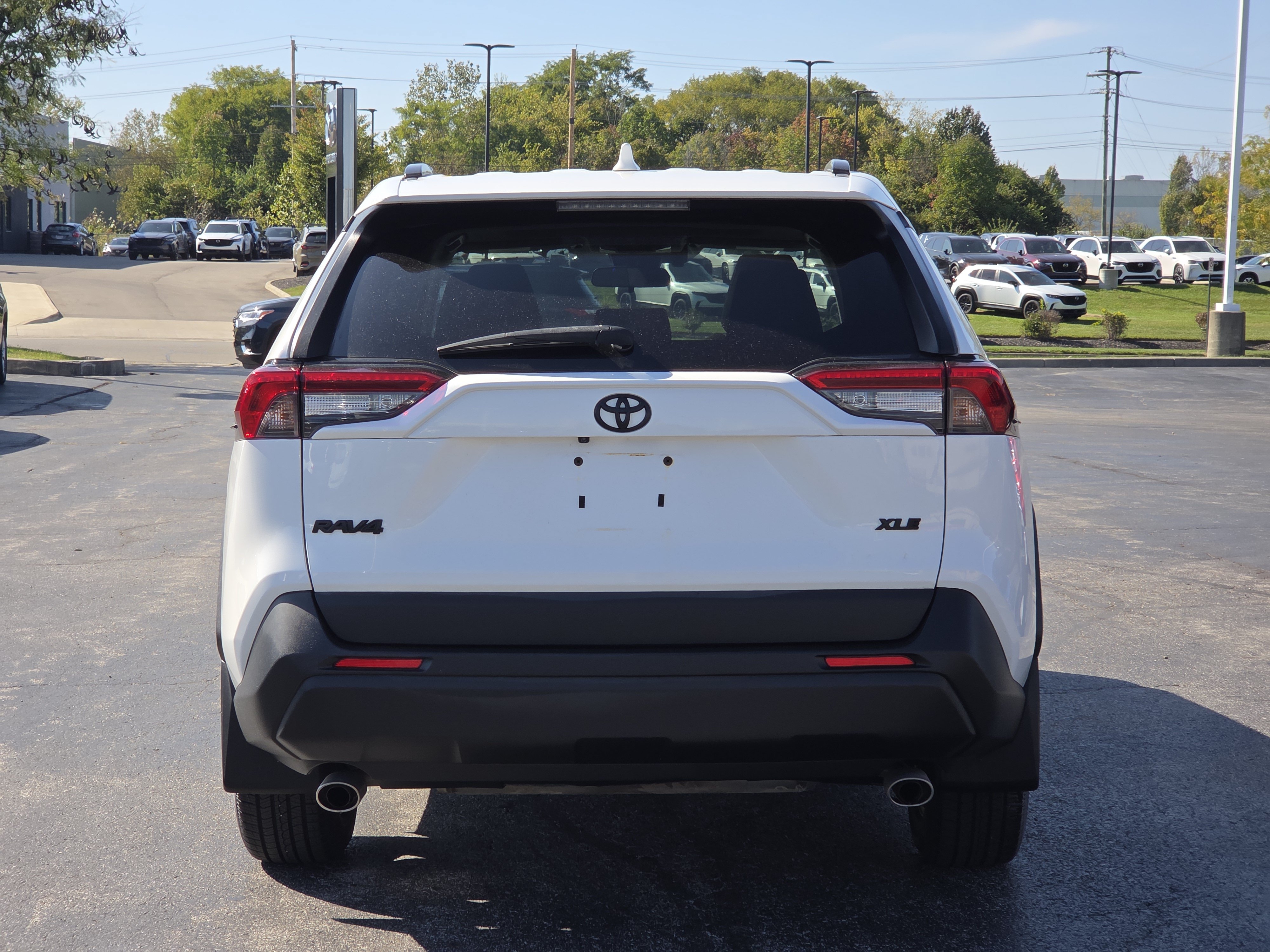 Used 2020 Toyota RAV4 XLE w/ Convenience Package AWD/4WD image 12