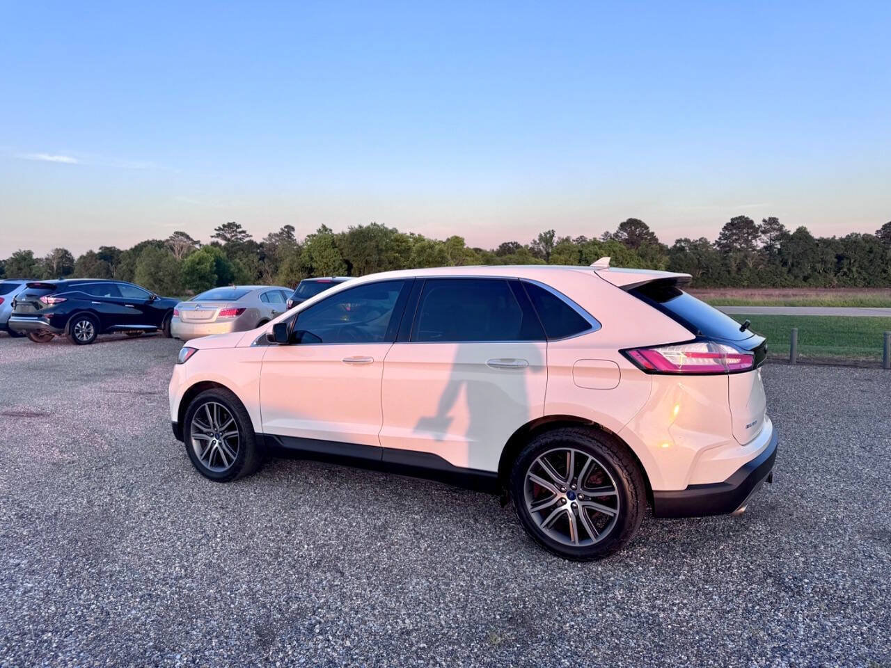 Used 2020 Ford Edge Titanium w/ Class II Trailer Tow Package AWD/4WD image 11