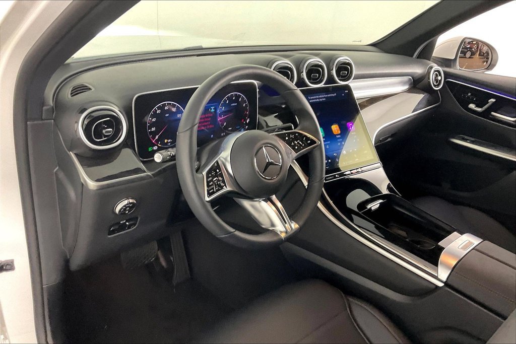 Certified 2025 Mercedes-Benz GLC 300 4MATIC image 11