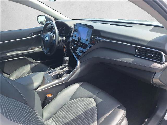 Used 2018 Toyota Camry XSE FWD image 18