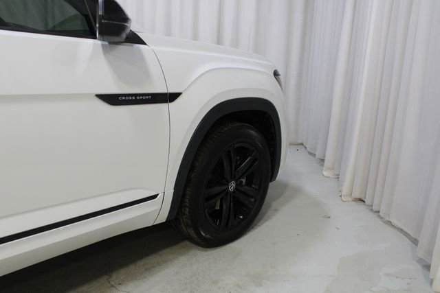 Used 2023 Volkswagen Atlas Cross Sport SEL R-Line image 29
