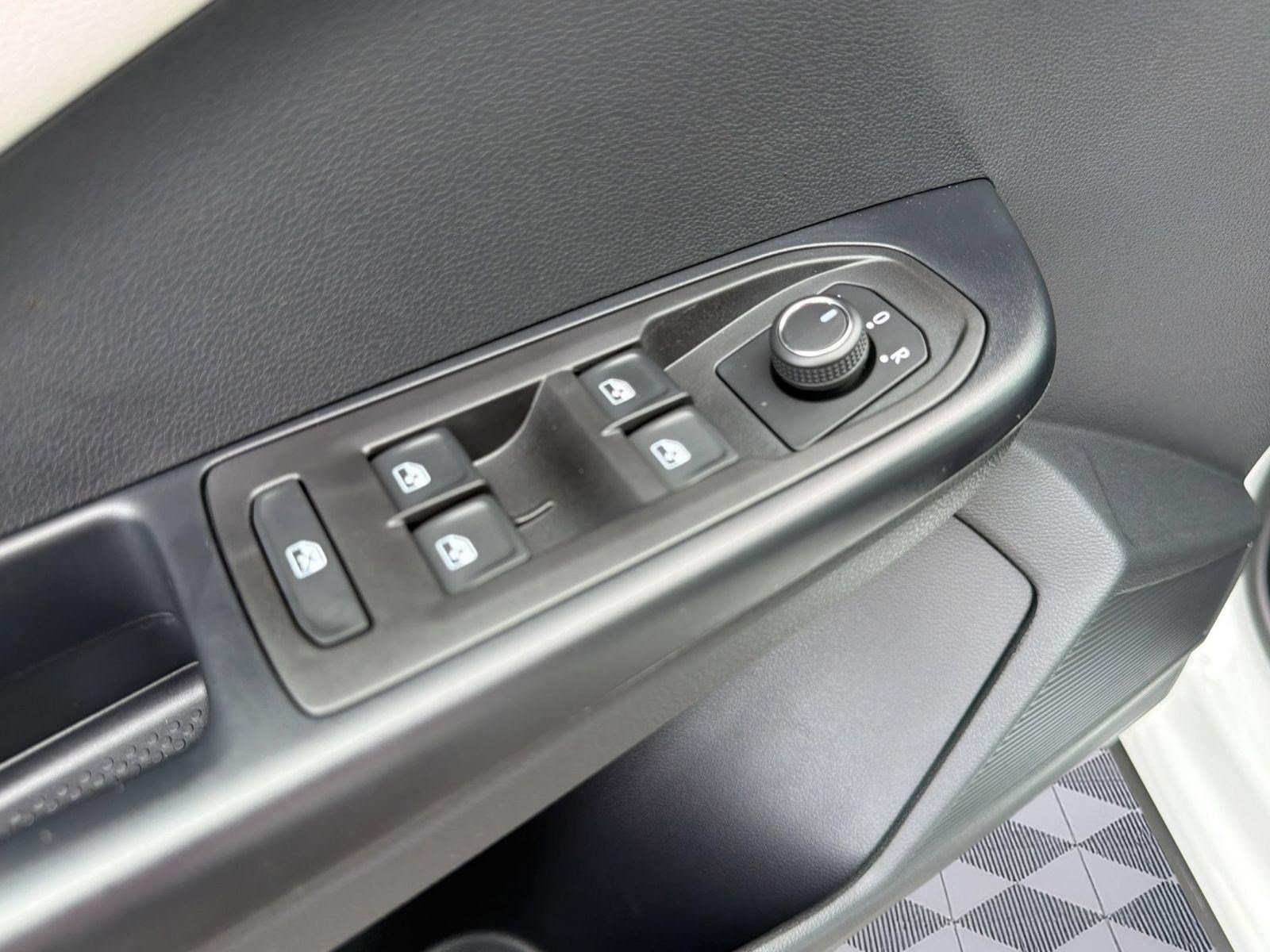 New 2026 Volkswagen Taos S FWD image 25