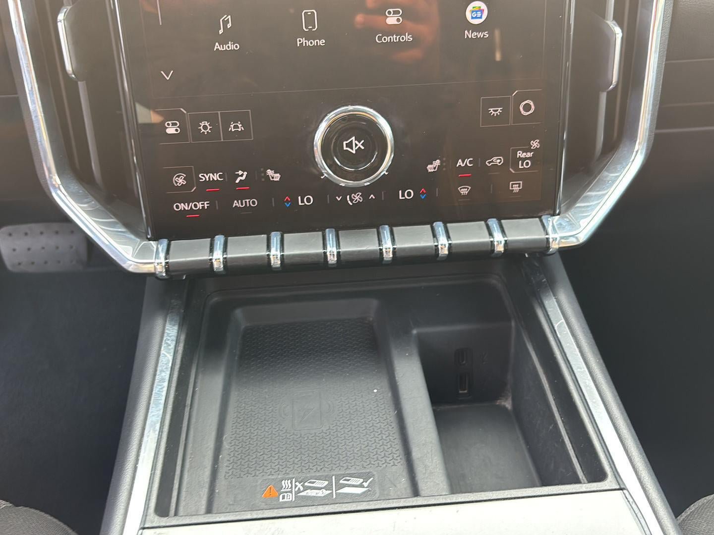 Used 2025 GMC Acadia Elevation AWD/4WD image 18