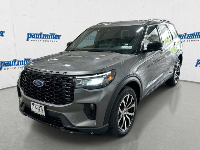 Used 2025 Ford Explorer ST-Line AWD/4WD image 1
