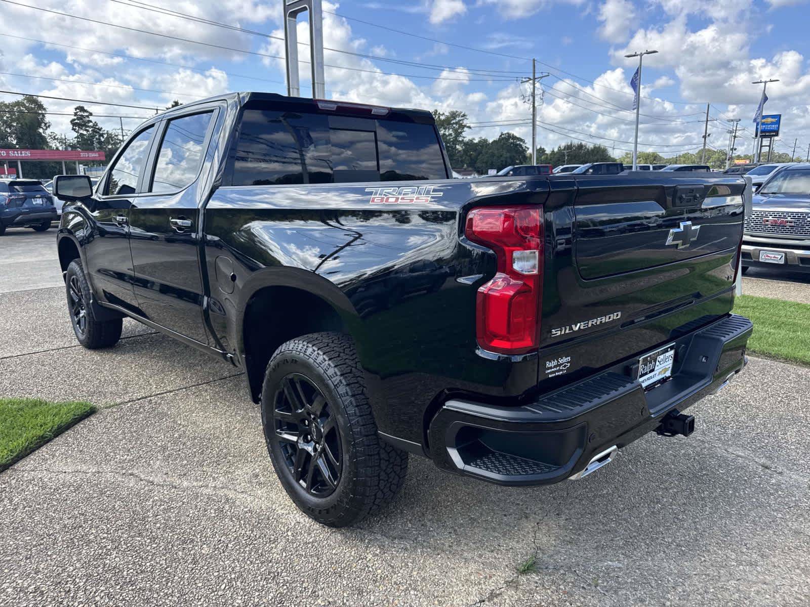 New 2026 Chevrolet Silverado 1500 LT Trail Boss w/ LT Trail Boss Premium Package AWD/4WD image 4