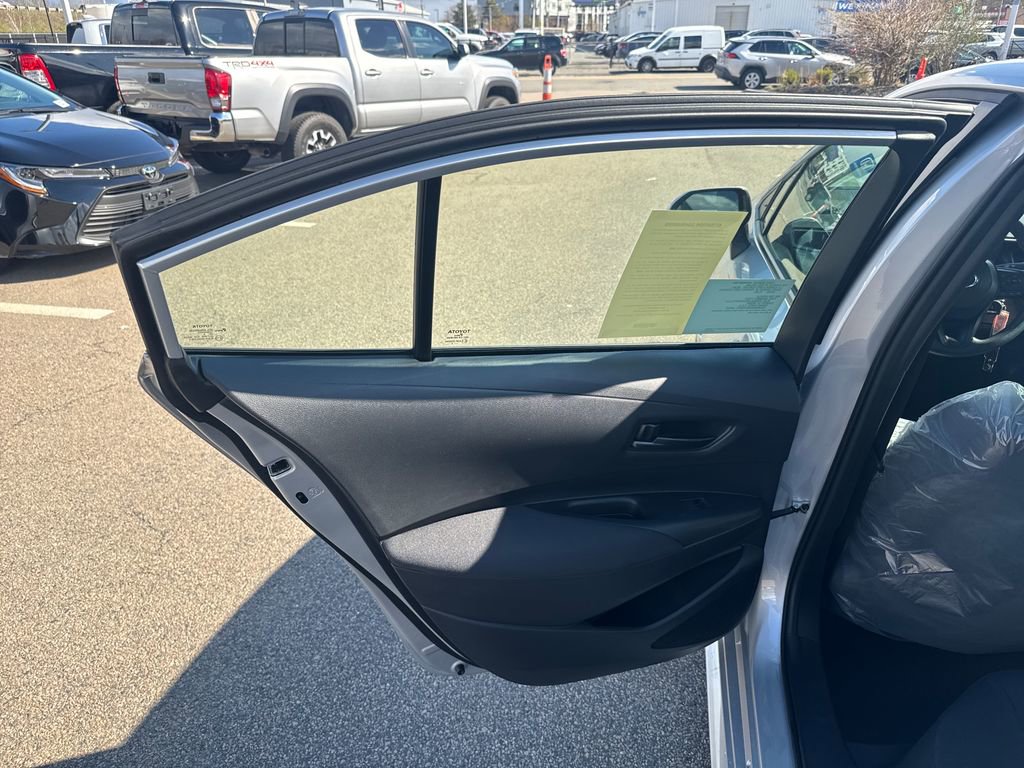 New 2026 Toyota Corolla LE FWD image 17