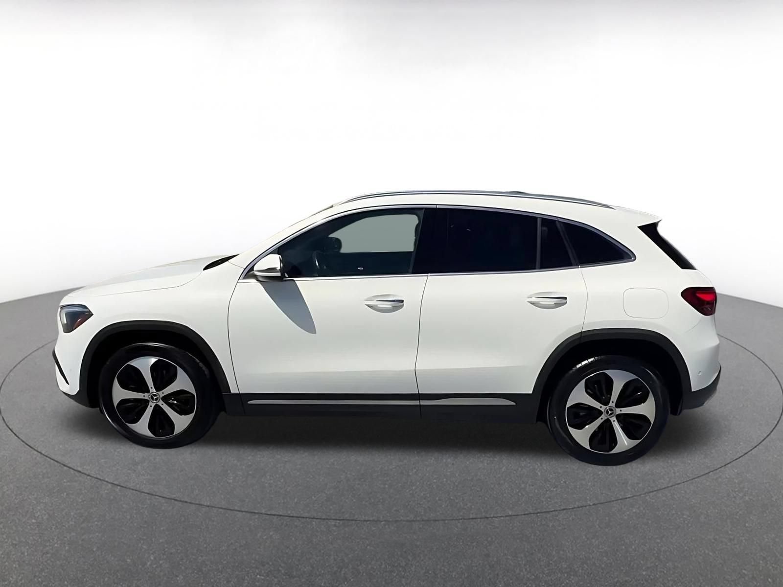 Used 2025 Mercedes-Benz GLA 250 image 9