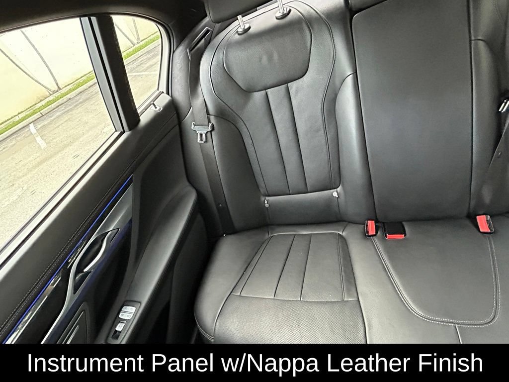 Used 2019 BMW 740i w/ Executive Package RWD image 12