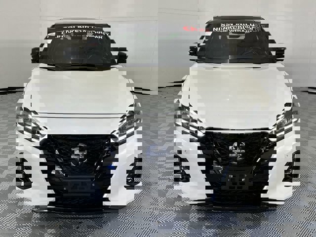 Certified 2023 Nissan Maxima SR w/ Sport Mat Group FWD image 3