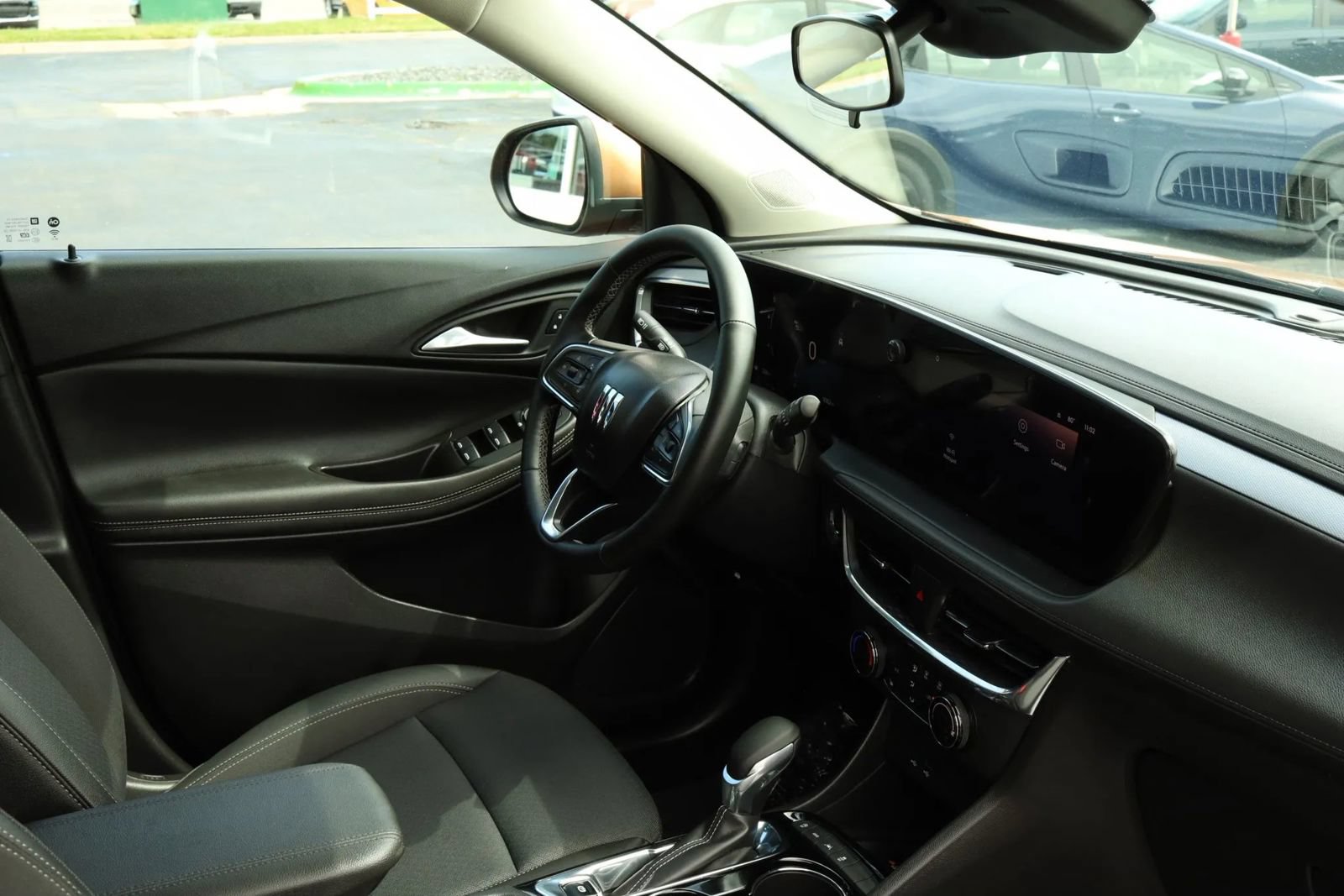 Used 2025 Buick Encore GX Preferred w/ Advanced Technology Package AWD/4WD image 43