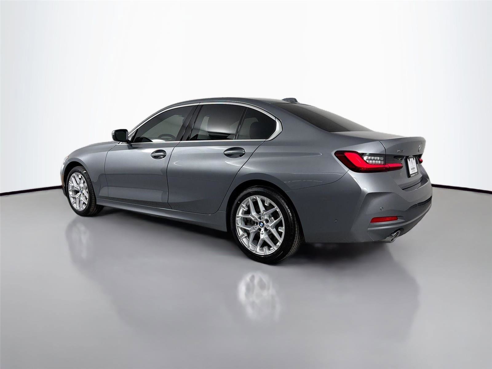 New 2026 BMW 330i xDrive Sedan w/ Premium Package AWD/4WD image 8