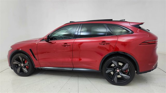 Used 2022 Jaguar F-PACE SVR image 4