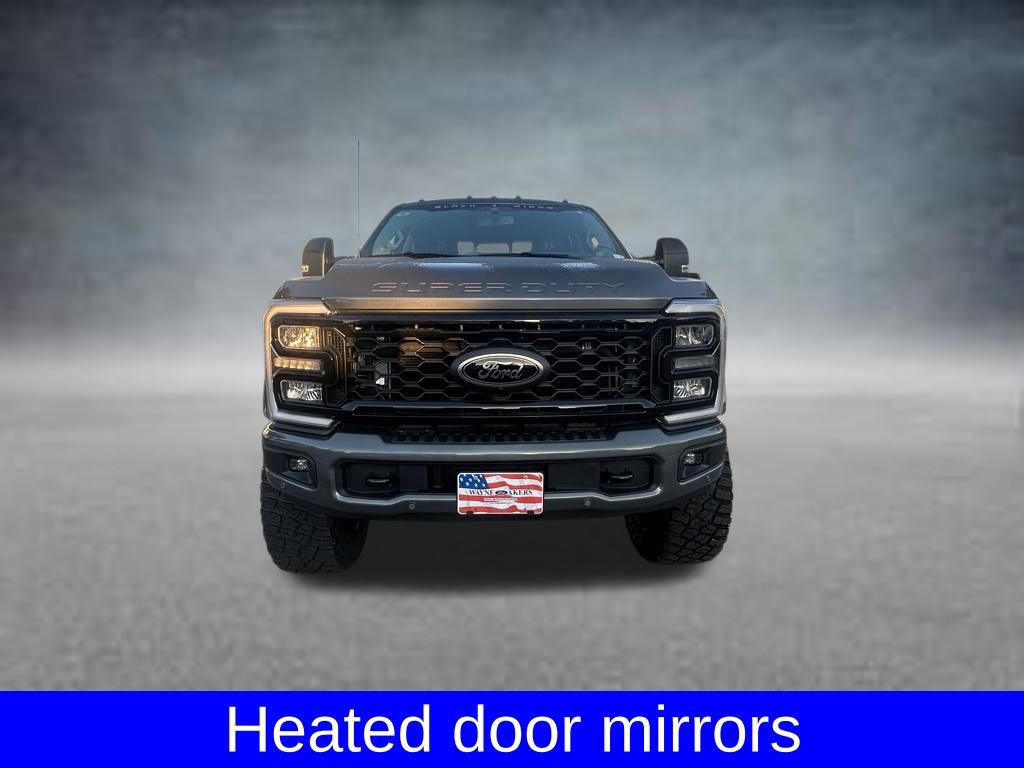 New 2026 Ford F250 Lariat w/ Black Appearance Package AWD/4WD image 9