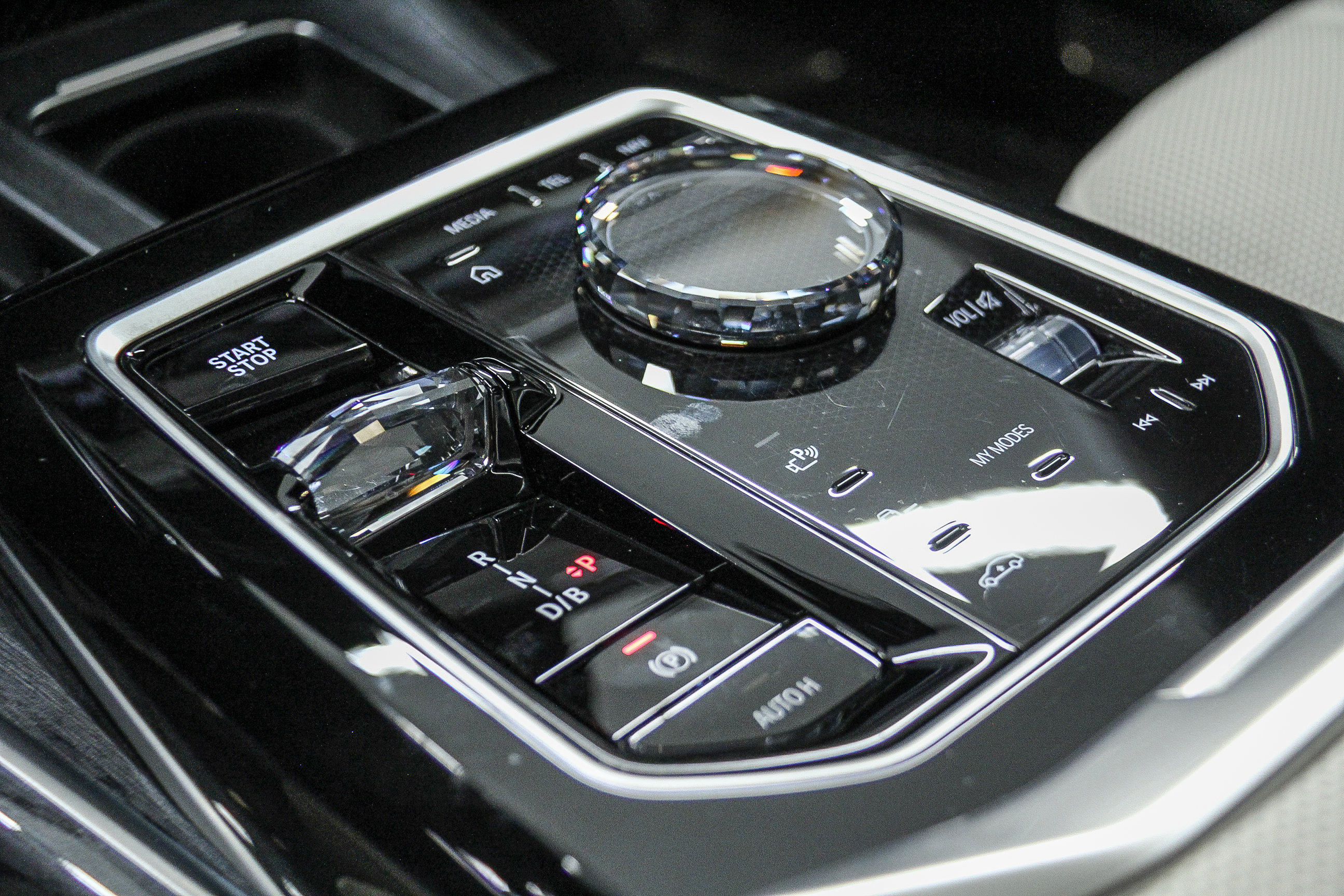 Used 2025 BMW i7 xDrive60 image 20