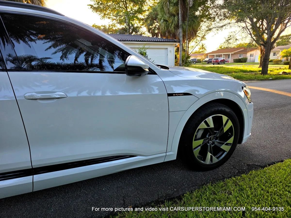 Used 2021 Audi e-tron Premium w/ Convenience Plus Package image 81